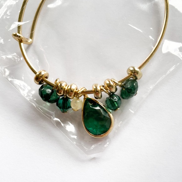 2 New AVON Bracelets: Precious Charms Birthstone Emerald Gold Turquoise Stretch - Picture 4 of 8